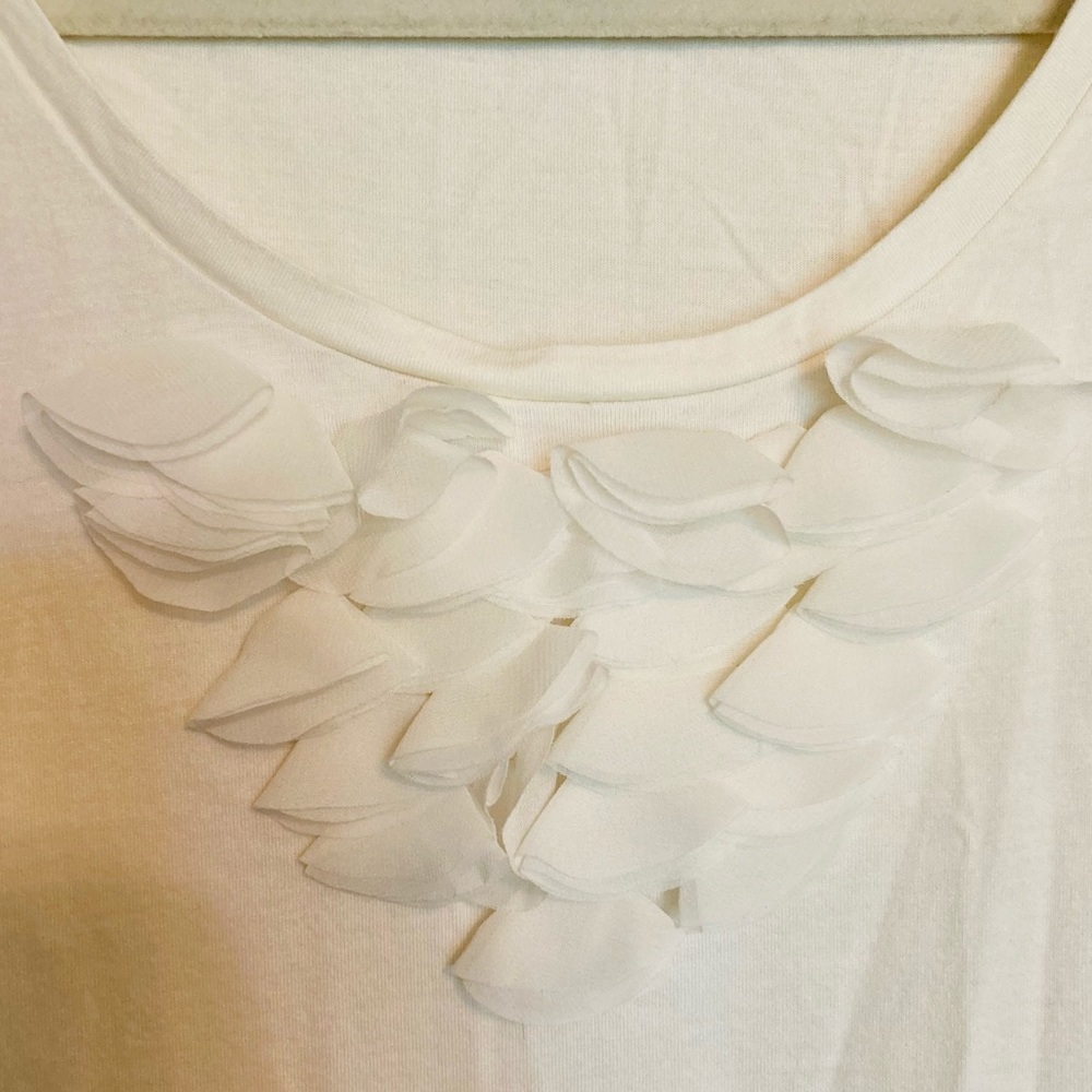 ANN TAYLOR LIGHTWEIGHT RUFFLED TANK-M - Picture 3 of 6